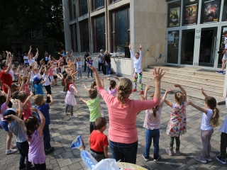 Gyermeknapi rajzversenyt szervezett a DLSZ - fotó: 