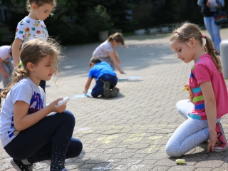 Gyermeknapi rajzversenyt szervezett a DLSZ - fotó: 