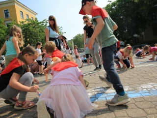 Gyermeknapi rajzversenyt szervezett a DLSZ - fotó: 