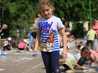 Gyermeknapi rajzversenyt szervezett a DLSZ - fotó: 