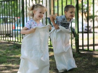 Ünnepi kavalkád és kürtőskalács  az Aprók Házában - fotó: 