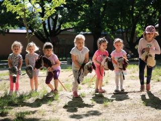 Ünnepi kavalkád és kürtőskalács  az Aprók Házában - fotó: 