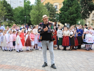 Pünkösdi Rózsa Gyermek Néptánctalálkozó – 2022 - fotó: 