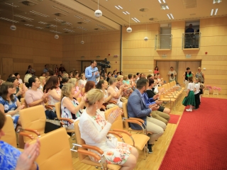 Dunaújvárosi óvoda: ünnep és díjátadó a Városházán - fotó: 