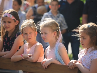 A Sándor Frigyes Zeneiskola tanévzáró koncertje a lakatolós téren (2022) - fotó: 