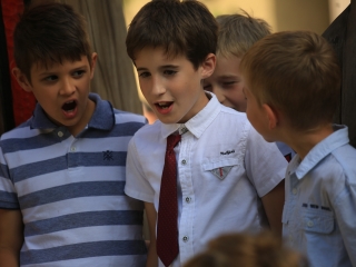 A Sándor Frigyes Zeneiskola tanévzáró koncertje a lakatolós téren (2022) - fotó: 