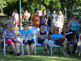 Nyárköszöntő kavalkád a Resti Családi Napon - fotó: 