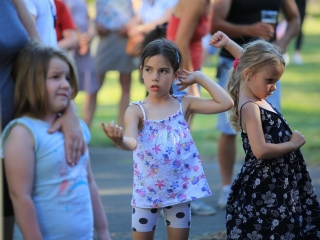 Nyárköszöntő kavalkád a Resti Családi Napon - fotó: 