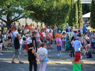 Nyárköszöntő kavalkád a Resti Családi Napon - fotó: 