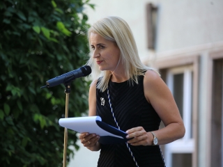 Zászló, dalok, virágözön, szép szavak – ballagás a Móriczban - fotó: 