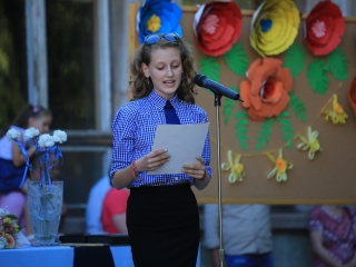 Zászló, dalok, virágözön, szép szavak – ballagás a Móriczban - fotó: 