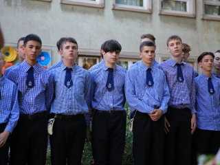 Zászló, dalok, virágözön, szép szavak – ballagás a Móriczban - fotó: 