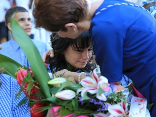 Zászló, dalok, virágözön, szép szavak – ballagás a Móriczban - fotó: 