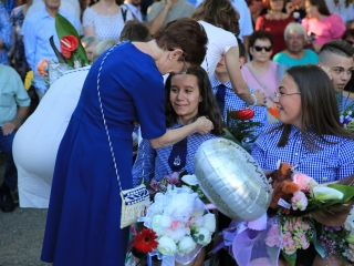 Zászló, dalok, virágözön, szép szavak – ballagás a Móriczban - fotó: 