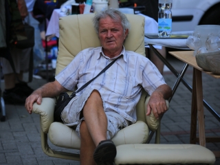 Csomagtartóvásár a Városháza parkolóban - fotó: 