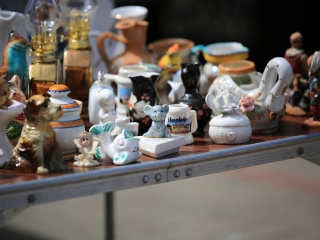 Csomagtartóvásár a Városháza parkolóban - fotó: 