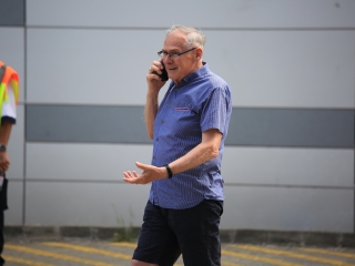 Csomagtartóvásár a Városháza parkolóban - fotó: 