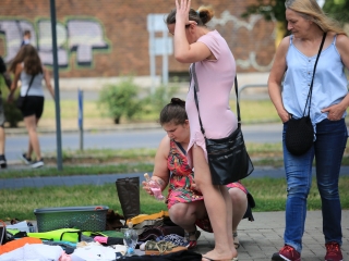 Csomagtartóvásár a Városháza parkolóban - fotó: 