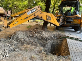 Gerincvezeték szállt el a Római körúton - fotó: 