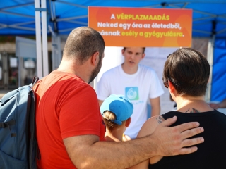 Duna Plazma egészségnap a Városháza téren - fotó: 
