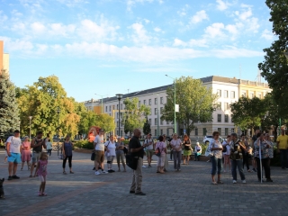 Tiltakozó akció a Városháza téren - fotó: 