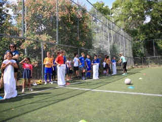 Sportnap a menekült gyerekekkel - fotó: 