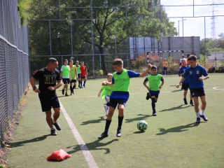 Sportnap a menekült gyerekekkel - fotó: 