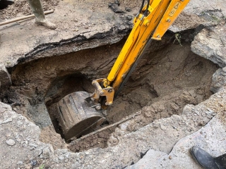 Csőtörés a Bocskai utcában - fotó: 