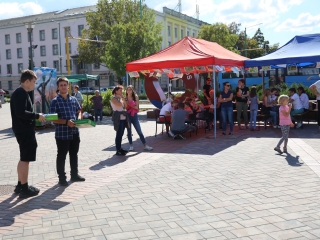 KönyvTér a Városháza téren (2022) - fotó: 