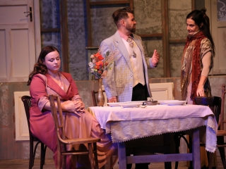 Barta Lajos: Szerelem a Bartók Kamaraszínházban - fotó: 