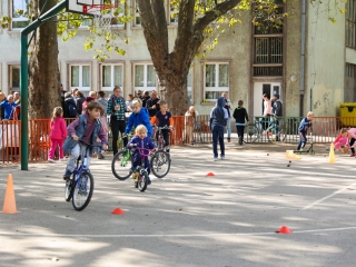 Színes piknik a Móricz udvarán  - fotó: 