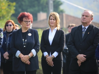 Nemzeti gyásznap a forradalmi emlékműnél - fotó: 