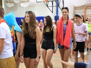 Gólyaavató kavalkádnak adott otthont a Rudas - fotó: 