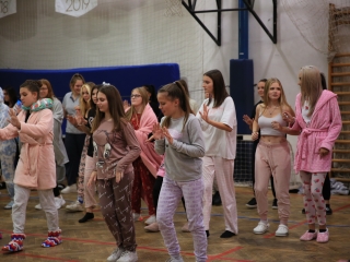 Gólyaavató kavalkádnak adott otthont a Rudas - fotó: 