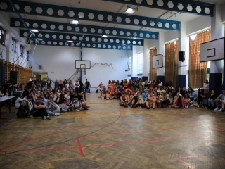 Gólyaavató kavalkádnak adott otthont a Rudas - fotó: 