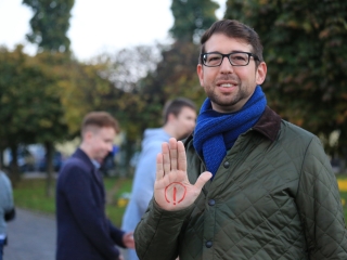 Fáklyás és mécseses felvonulás a pedagógusainkért - fotó: 