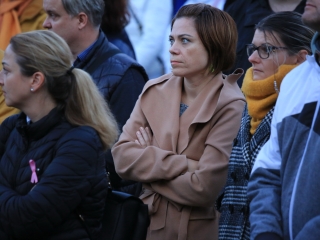 Fáklyás és mécseses felvonulás a pedagógusainkért - fotó: 