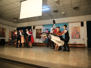 Az Útkeresés jubileumi ünnepsége a Gárdonyiban - fotó: 