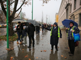 Élőlánc, demonstráció és nyílt fórum az oktatás válsága miatt - fotó: 