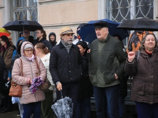 Élőlánc, demonstráció és nyílt fórum az oktatás válsága miatt - fotó: 