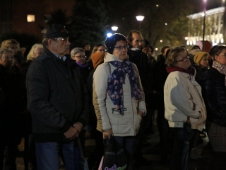 Élőlánc, demonstráció és nyílt fórum az oktatás válsága miatt - fotó: 