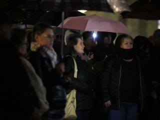 Élőlánc, demonstráció és nyílt fórum az oktatás válsága miatt - fotó: 