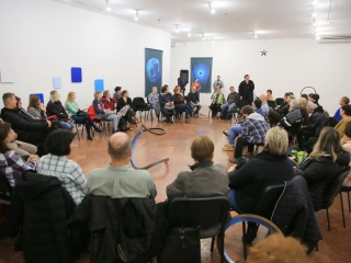 Élőlánc, demonstráció és nyílt fórum az oktatás válsága miatt - fotó: 