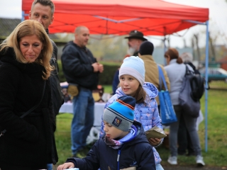 Karácsonyra hangolt és kivit is kínált a kincses forgatag - fotó: 