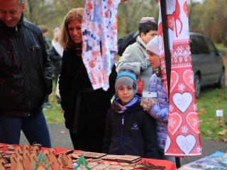 Karácsonyra hangolt és kivit is kínált a kincses forgatag - fotó: 