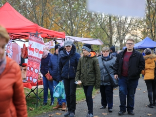 Karácsonyra hangolt és kivit is kínált a kincses forgatag - fotó: 
