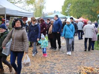 Karácsonyra hangolt és kivit is kínált a kincses forgatag - fotó: 
