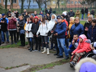 Gyertyagyújtás és forgatag advent első vasárnapján - fotó: 