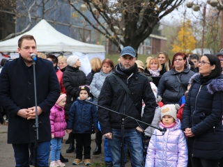 Gyertyagyújtás és forgatag advent első vasárnapján - fotó: 