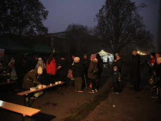 Gyertyagyújtás és forgatag advent első vasárnapján - fotó: 